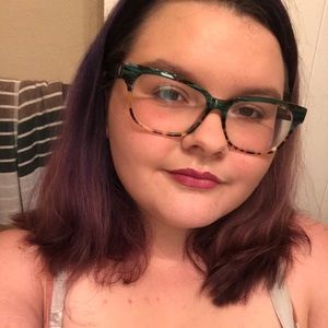 Meet your Posher, Katelyn